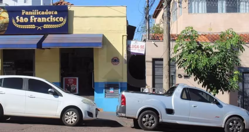 Casa com 1 quarto para alugar na Rua Eduardo Santos Pereira, 256, Centro, Campo Grande