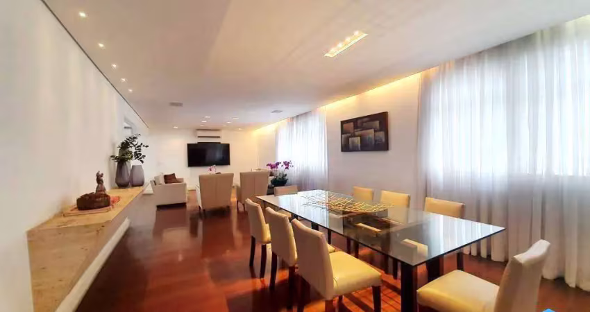 Apartamento com 4 quartos à venda, 348 m² com ar condicionado nos quartos e sala