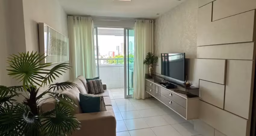 Alugo apartamento só com os móveis projetados e ar condicionando no bessa
