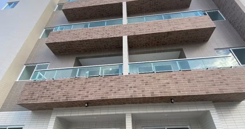 Apartamento novo térreo com área externa privativa  com uma localização excelente.