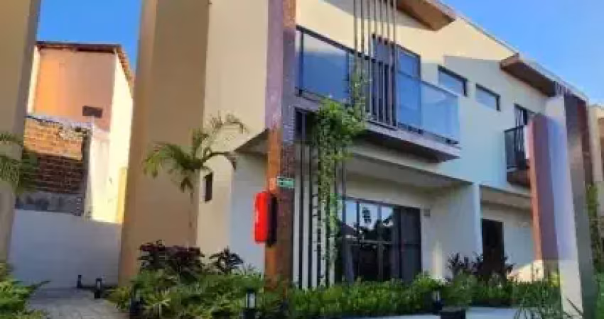 Alugo casa duplex em condomínio  próximo ao lovina,à poucos passos do mar