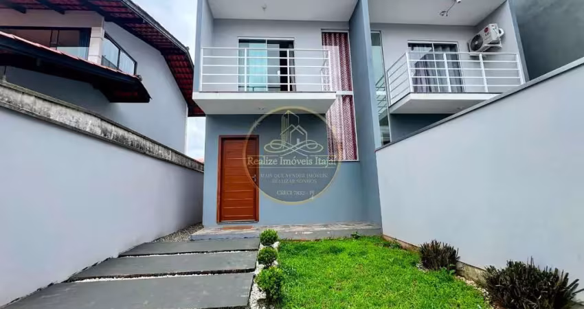 Lindo sobrado com amplo área externo, 2 dormitórios, 60 m², murta em itajaí