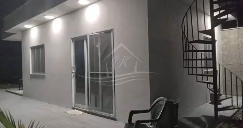 Casa  com amplo terreno para venda no capricórnio ii em caraguatatuba