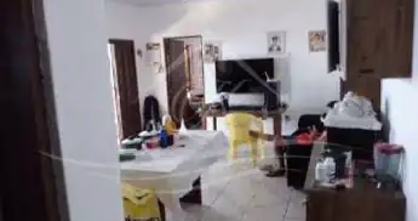 Casa térrea 'a venda com 03 dormitórios, pereque mirim, caraguatatuba/sp