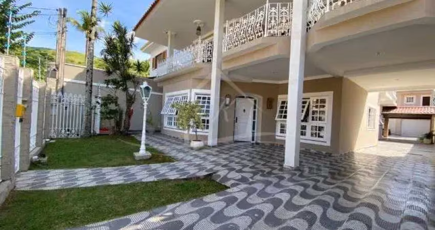 Casa com 4 quartos à venda na Praia do Arrastão, São Sebastião 