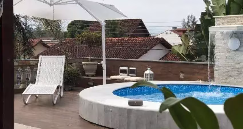 Casa com 4 quartos à venda na Praia das Palmeiras, Caraguatatuba 