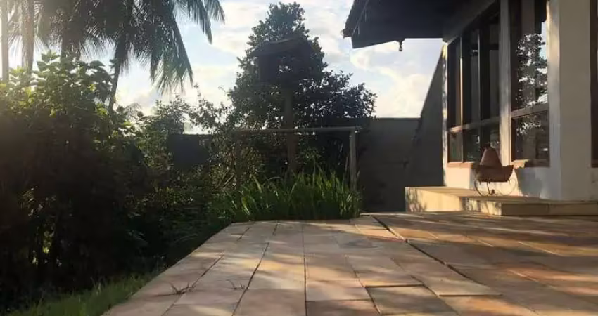 Casa em condomínio aberto no bairro saguaçu, joinville | 240m², 3 quartos | averbada