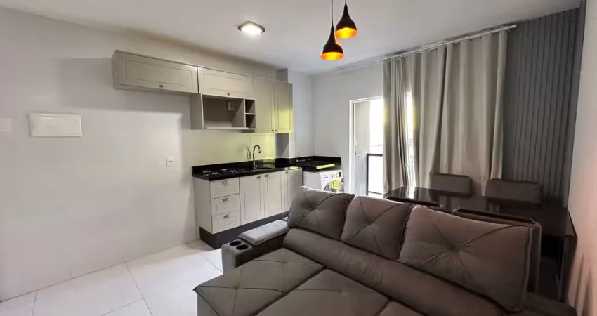 Apartamento semimobiliado no bairro itaum em joinville! com 2 dormitórios, sacada com churrasqueira, ótima opção para moradia!