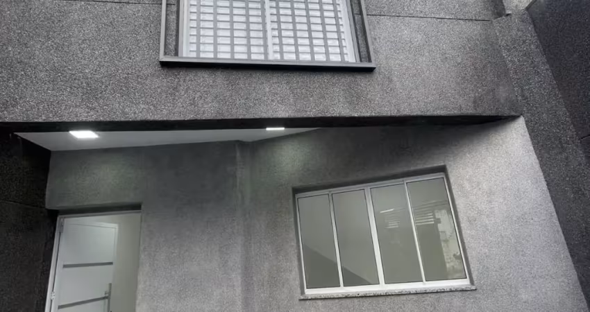 Casa com 2 quartos para alugar na Rua Dom Pedro Primeiro, 78, Vila Júlia, Poá
