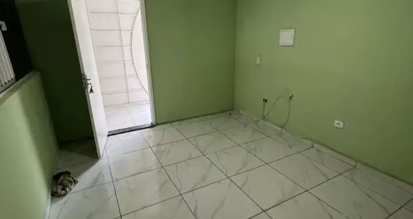 Sala comercial para alugar na Rua Doutor Sílvio Barbosa, 80, Centro, Poá