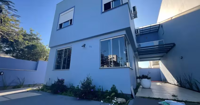 Viva com conforto nessa casa com 3 quartos no campeche - pronta para morar!
