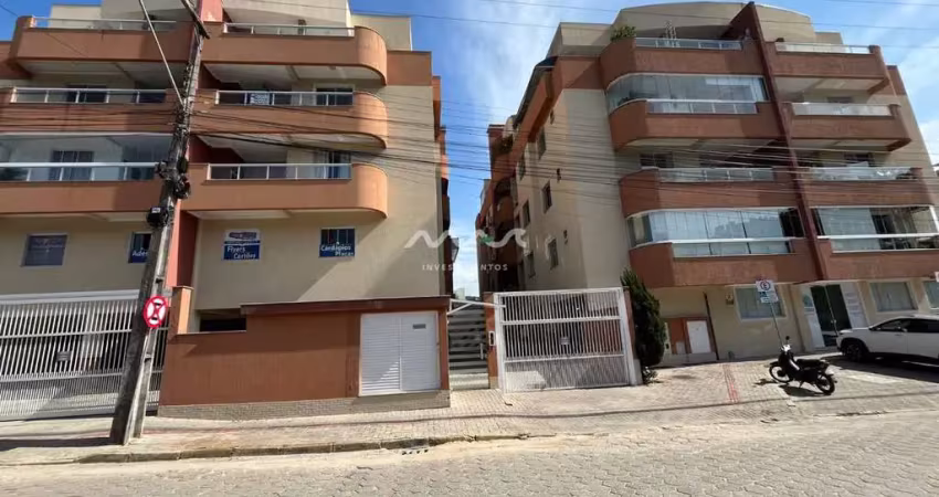 Apartamento mobiliado à venda em bombinhas com 2 quartos, suíte e vaga de garagem em bairro central residencial