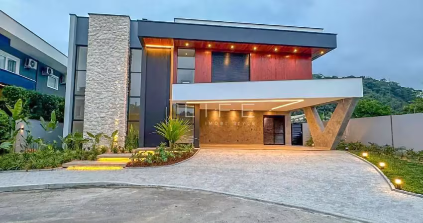 Casa em condomínio fechado com 4 quartos à venda na Rua Presidente Vargas, Pirabeiraba, Joinville