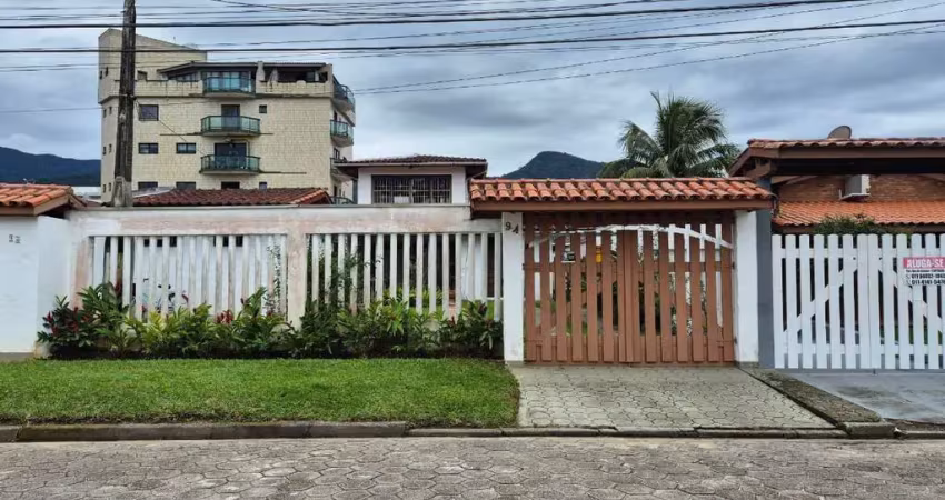 Casa em condomínio fechado à venda em Maranduba, Ubatuba 