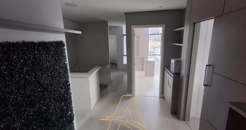 Sala comercial com móveis planejados no edifício alfred nobel
