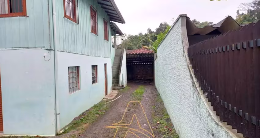 Quitinete térrea com 01 dormitório próximo ao top fortaleza
