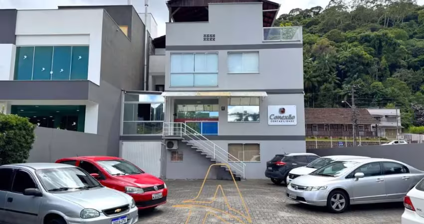 Sala comercial térrea com garagem no bairro ponta aguda