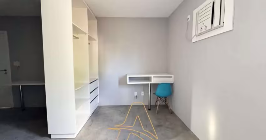 Apartamento semi mobiliado com 1 dormitório na água verde