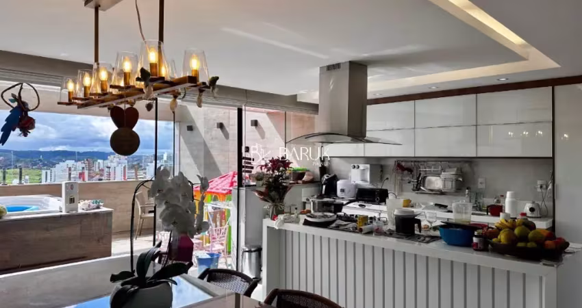 Cobertura duplex com 4 suítes, hidromassagem, 4 vagas, elevador
