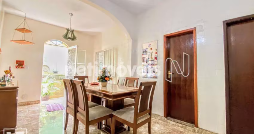 Casa com 3 quartos à venda na Santa Amélia, Belo Horizonte 