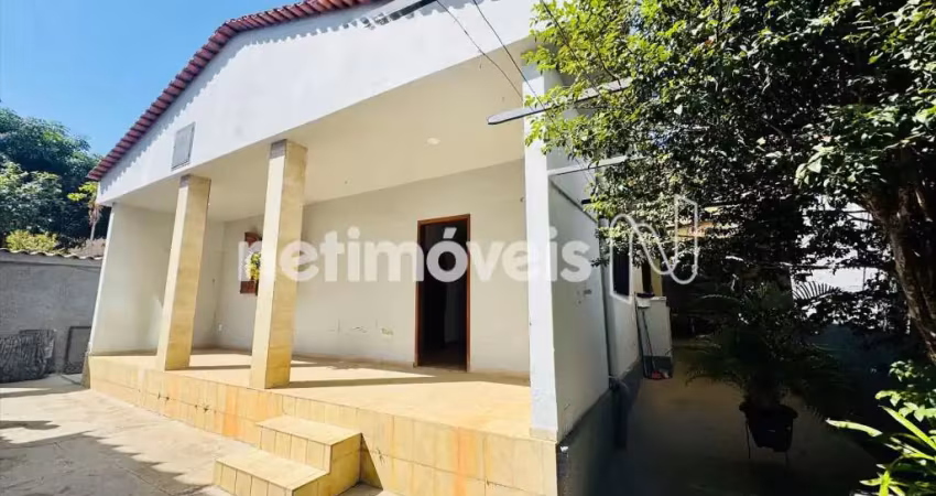 Casa com 3 quartos para alugar na Rua Domingos Fernandes, União, Belo Horizonte