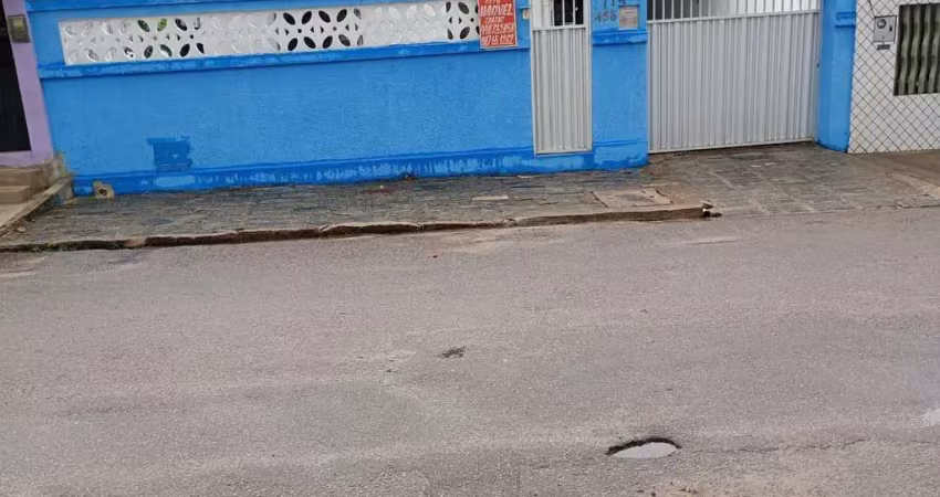 Casa com 3 quartos à venda na Bruno Valente, 774, Serrinha, Fortaleza
