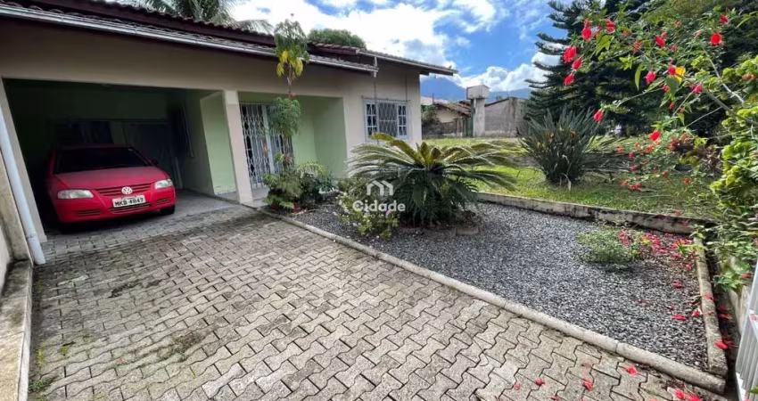 Casa com 2 quartos para alugar na Erich Mielke, 105, Centro, Jaraguá do Sul