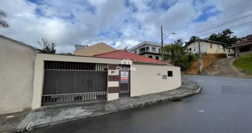 Casa com 2 quartos para alugar na Vila Lenzi, Jaraguá do Sul 