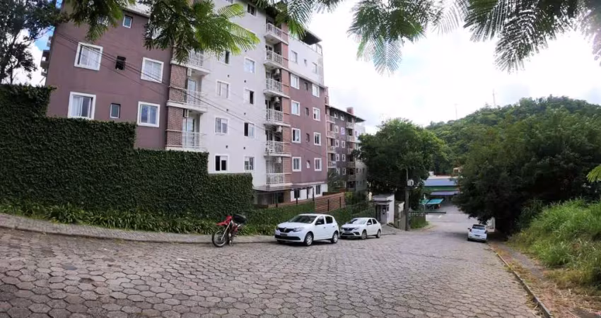 Apartamento com 3 quartos para alugar na Hilário Floriani, 54, Nova Brasília, Jaraguá do Sul