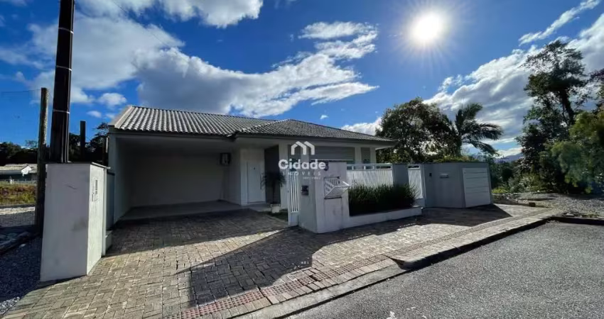 Casa com 3 quartos para alugar na Ervino Harmel, 85, São Luís, Jaraguá do Sul