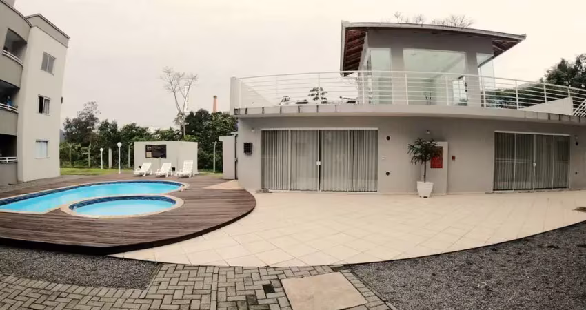 Apartamento com 2 quartos para alugar na Georg Niemann, 385, Baependi, Jaraguá do Sul