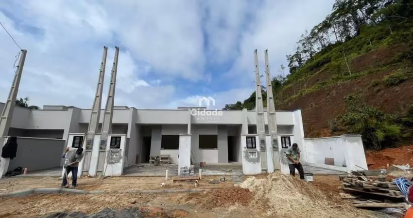 Casa com 2 quartos para alugar na Dario Garcia, 35, Santo Antônio, Jaraguá do Sul