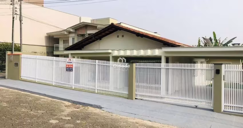 Casa com 4 quartos para alugar na Adão Maba, 86, Barra do Rio Molha, Jaraguá do Sul