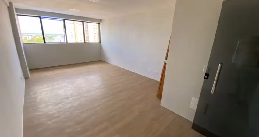 Alugo sala comercial - 28m2 - vista baía - ed city office - batista campos