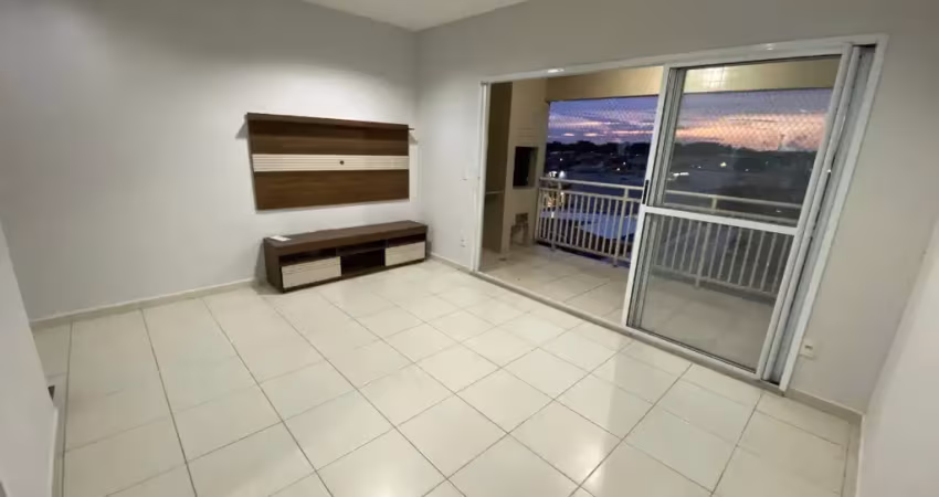 Alugo apartamento com 03 quartos - ed ibiapaba - churrasqueira na sacada - 02 vaga