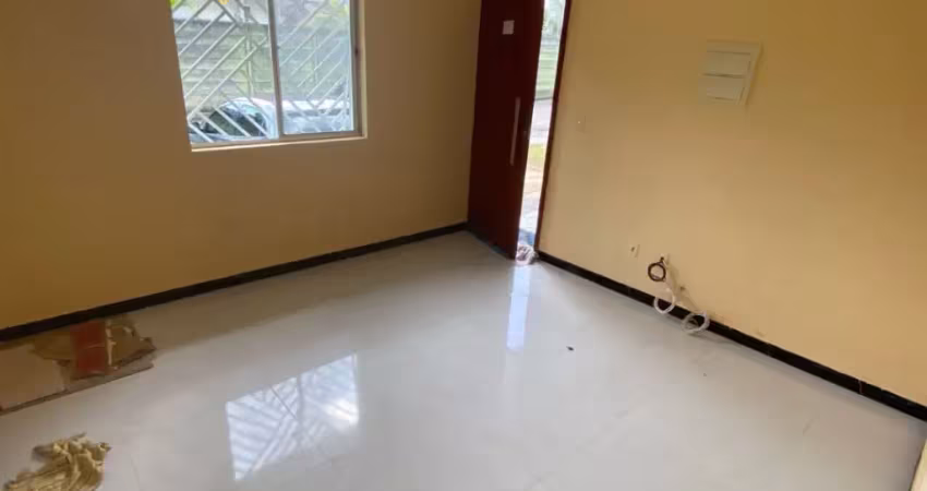 Vendo apartamento no condomínio safira park - térreo - 02 quartos - piso no porcelanato