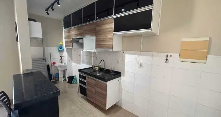 Alugo apartamento no condomínio alegro montenegro - 03 quartos - andar alto - modulados