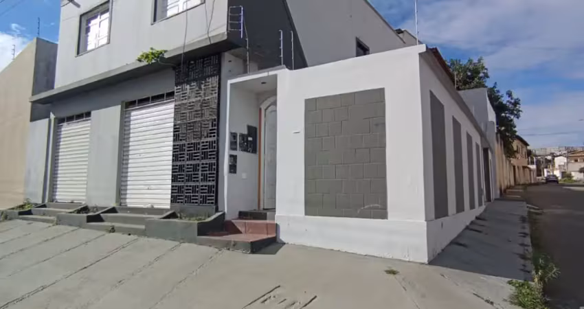 Casa com 3 quartos à venda na Avenida Franklin Ferraz, Candeias, Vitória da Conquista