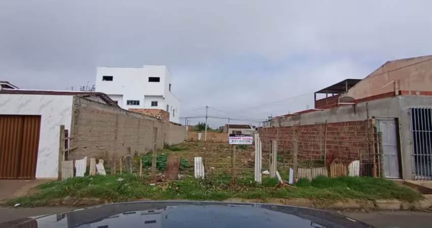 Terreno à venda na Rua A, Espírito Santo, Vitória da Conquista