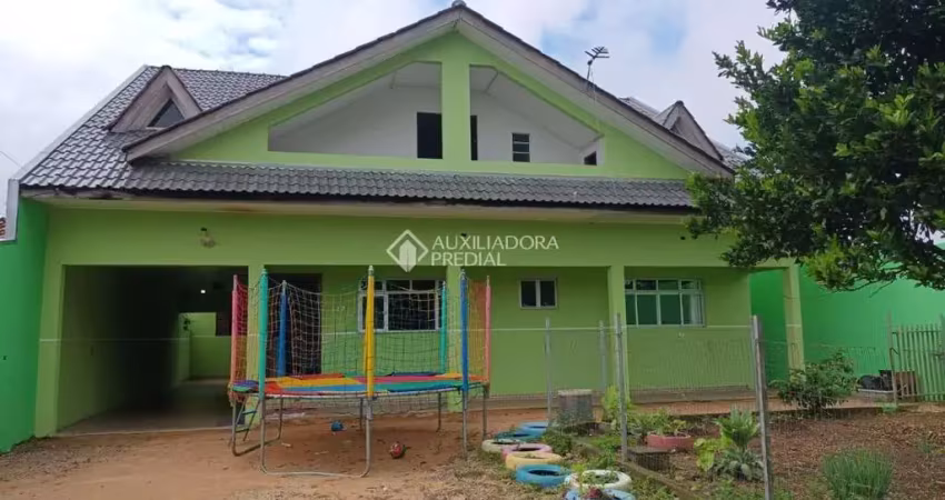Casa com 4 quartos à venda na Santa Gisela, 143, Santa Terezinha, Fazenda Rio Grande