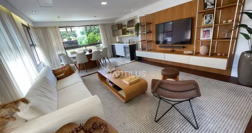 Apartamento 3/4 sendo 1 suíte master com closet e  2 vagas de garagem.