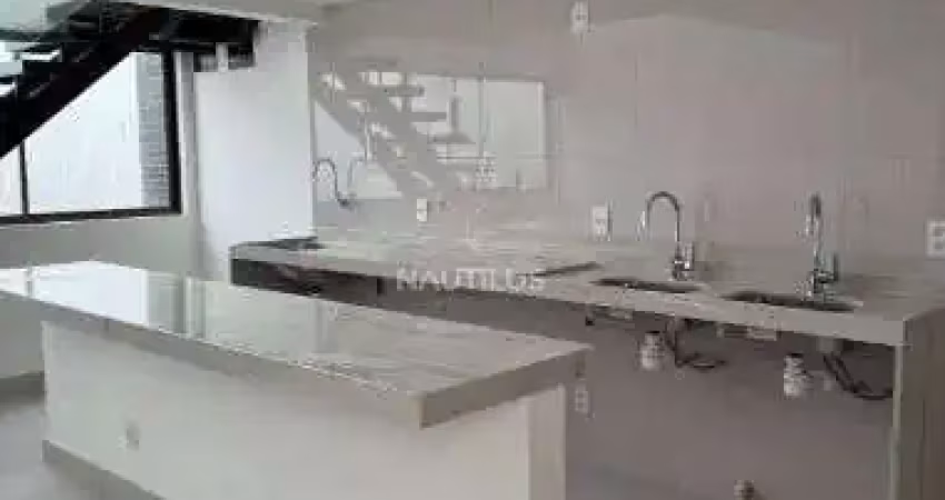 Vende cobertura duplex 3/4 sendo 1 suíte com 3 vagas de garagem em lagoa nova.