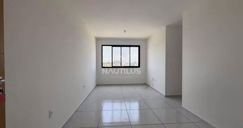 Apartamento à venda com 2/4 sendo 1 suíte e 1 vaga de garagem.