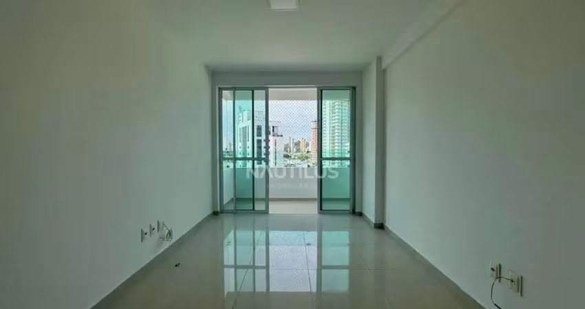 Apartamento para locação com 3/4 sendo 1 suíte e 2 vagas de garagem.