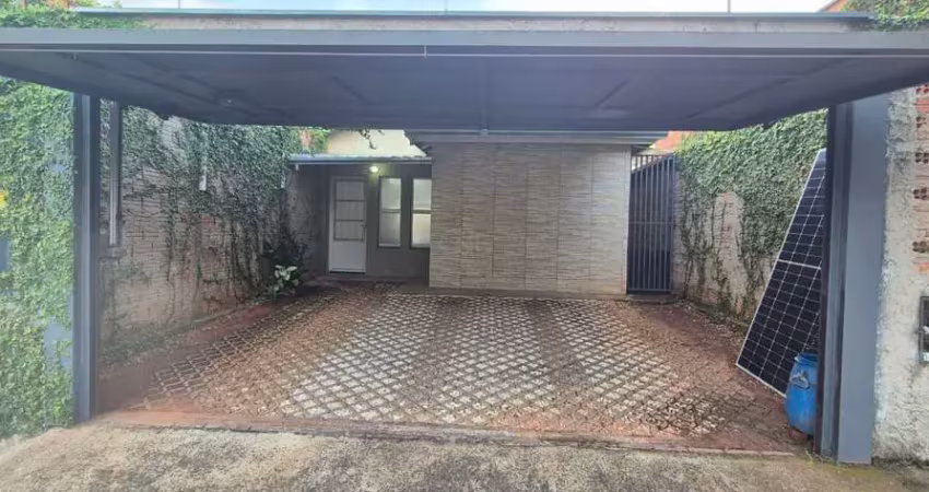 Casa a venda 2 quartos, 1wc, sala, cozinha, ar cond, aquecedor e painel solar