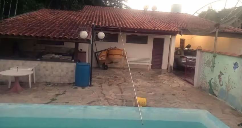 Chacara/ rancho a venda / 540m2/ 2 quartos com armario/ 1 com hidro/ jd. estoril