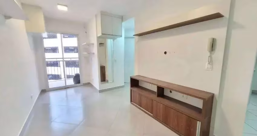 Apartamento com planejado e varanda em localização privilegiada