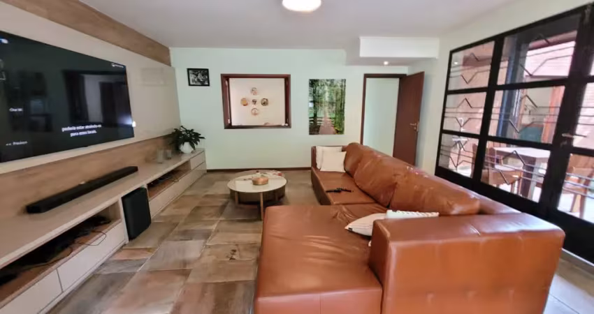 Casa com 4 quartos em rua fechada com cancela e seguranca 24 horas  rança