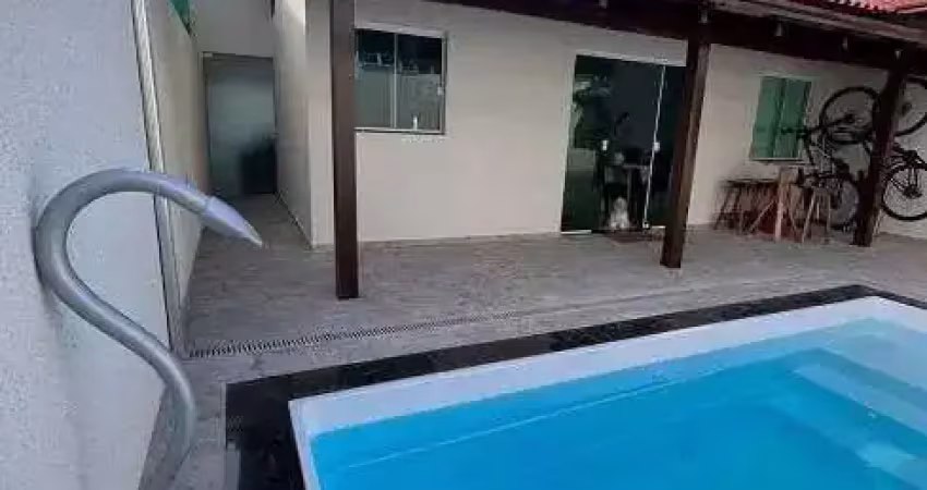 Casa de 1 suite + 1 dormitório averbada c/ piscina aceita apto de menor valor até 690 mil são vicent