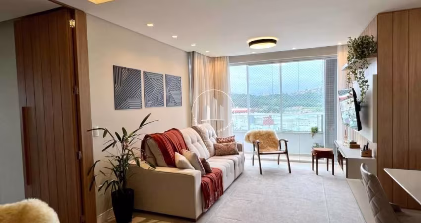 Apartamento em Kobrasol - São José